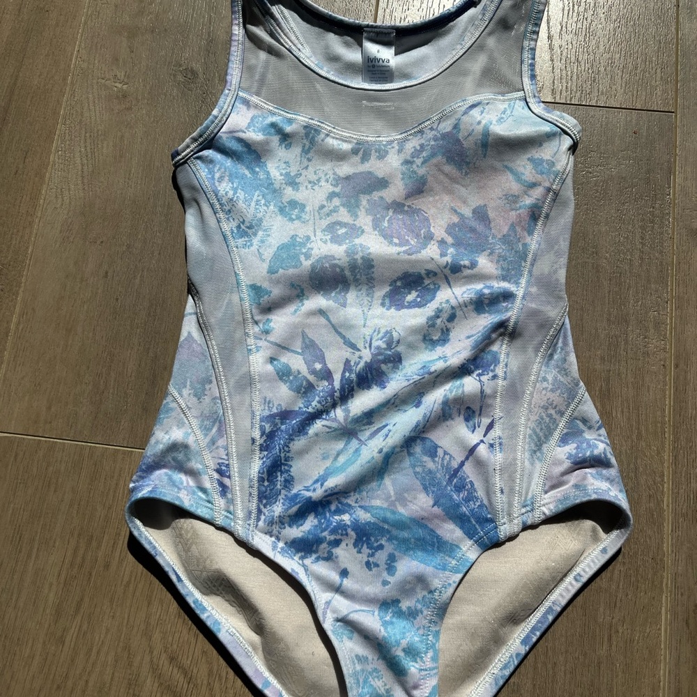Ivivva Leotard~ Size: 8 Girls~ Mesh~ Grip on butt~ Floral